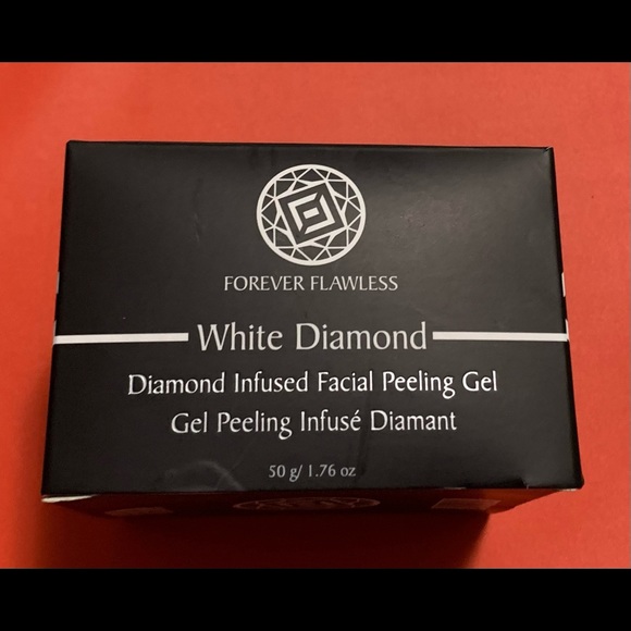Forever flawless peeling gel and moisturizer - Picture 3 of 4